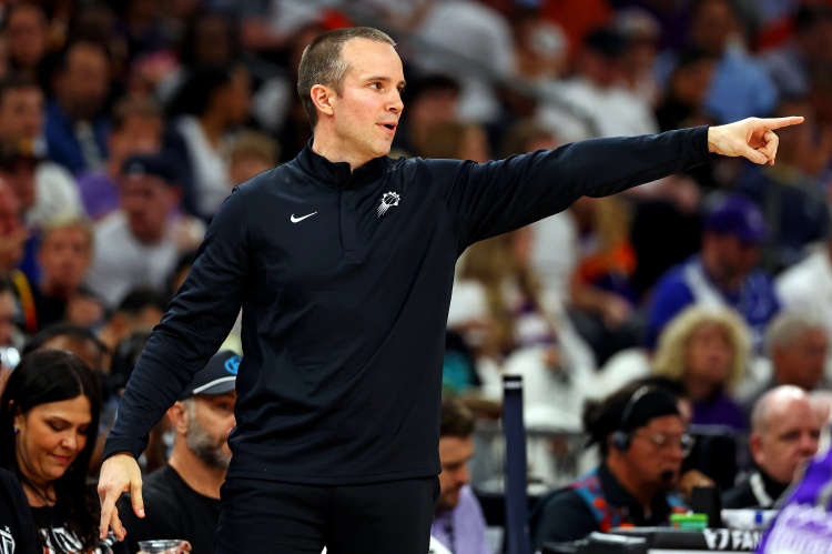 kaiyun体育app-第三节40分！太阳主帅：暂停时不用多说什么 大家团结一起做到的