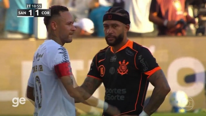 kaiyun网站-幸福来得太突然！内马尔逼抢变“意外”助攻，赛后和德佩互换球衣