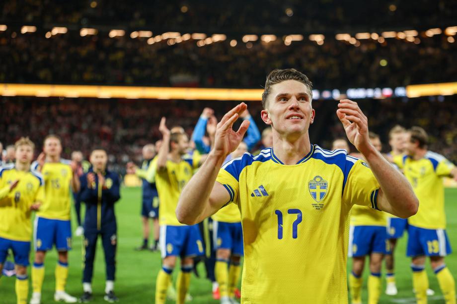 kaiyun网站-约克雷斯绝杀伊兰加建功 瑞典3-2波兰晋级世界杯